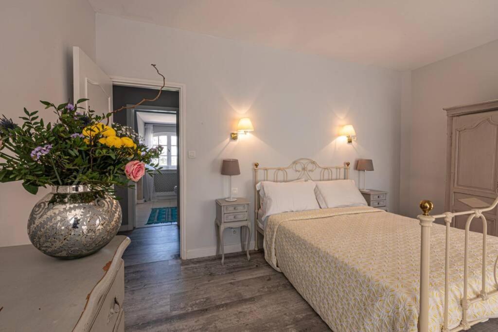 Holiday home Quiet 50's - 12 P. - Private Park & Pool
