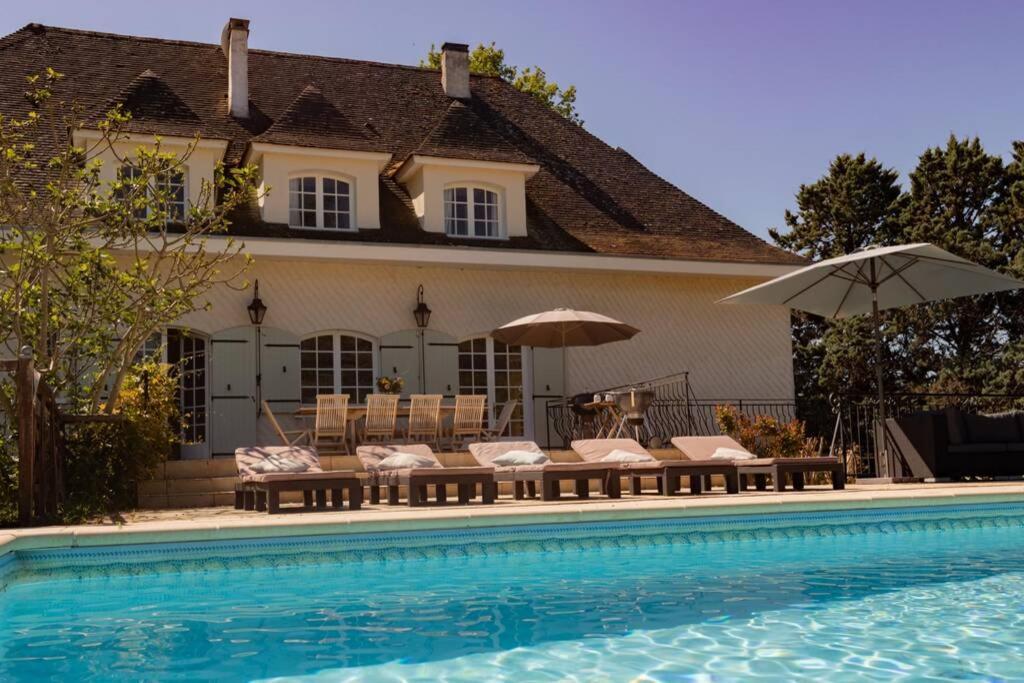 Quiet 50's - 12 P. - Private Park & Pool