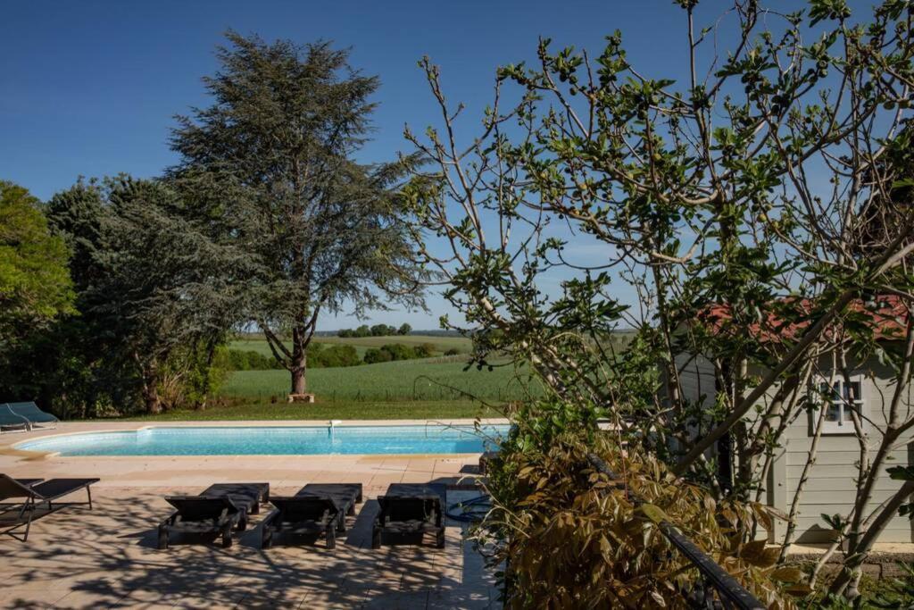 Holiday home Quiet 50's - 12 P. - Private Park & Pool Fources