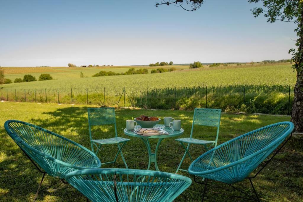 Holiday home Quiet 50's - 12 P. - Private Park & Pool *