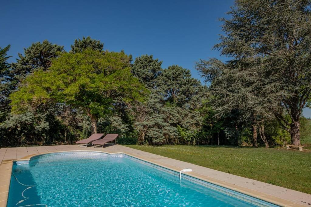 Quiet 50's - 12 P. - Private Park & Pool *