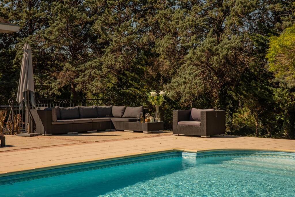 Holiday home Quiet 50's - 12 P. - Private Park & Pool